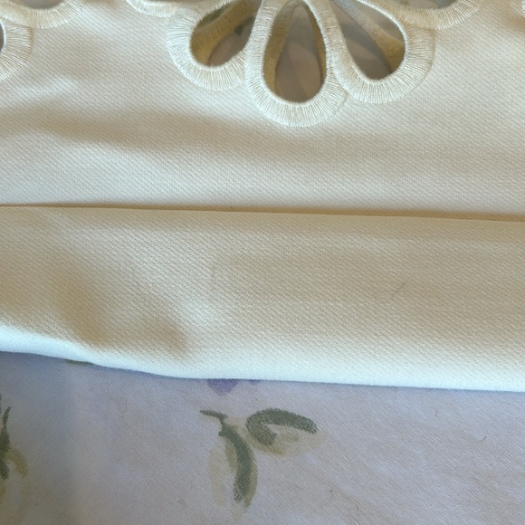 BB Dakota by Steve Madden Floral Cut Out Ivory Blazer - Picture 14 of 16